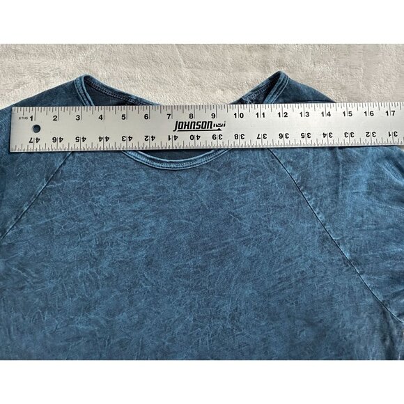 Jess & Jane Women Mineral Washed Tunic Top Medium Blue Pockets 3/4 Sleeve Casual - Picture 5 of 7